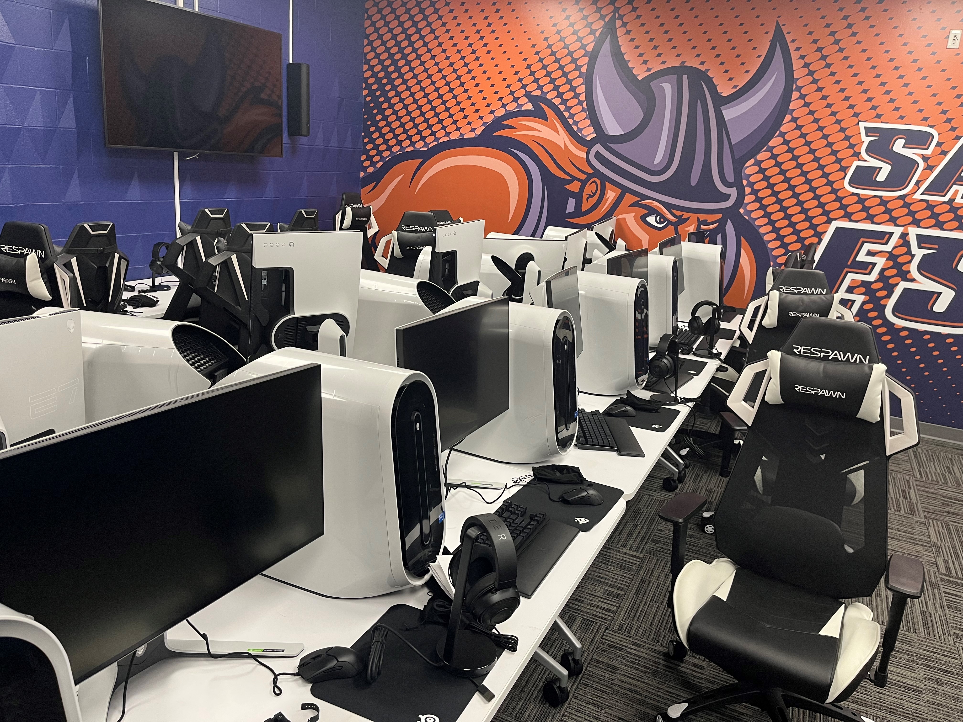 The SSU Overwatch team is leading the charge to take our esports program to the next level!