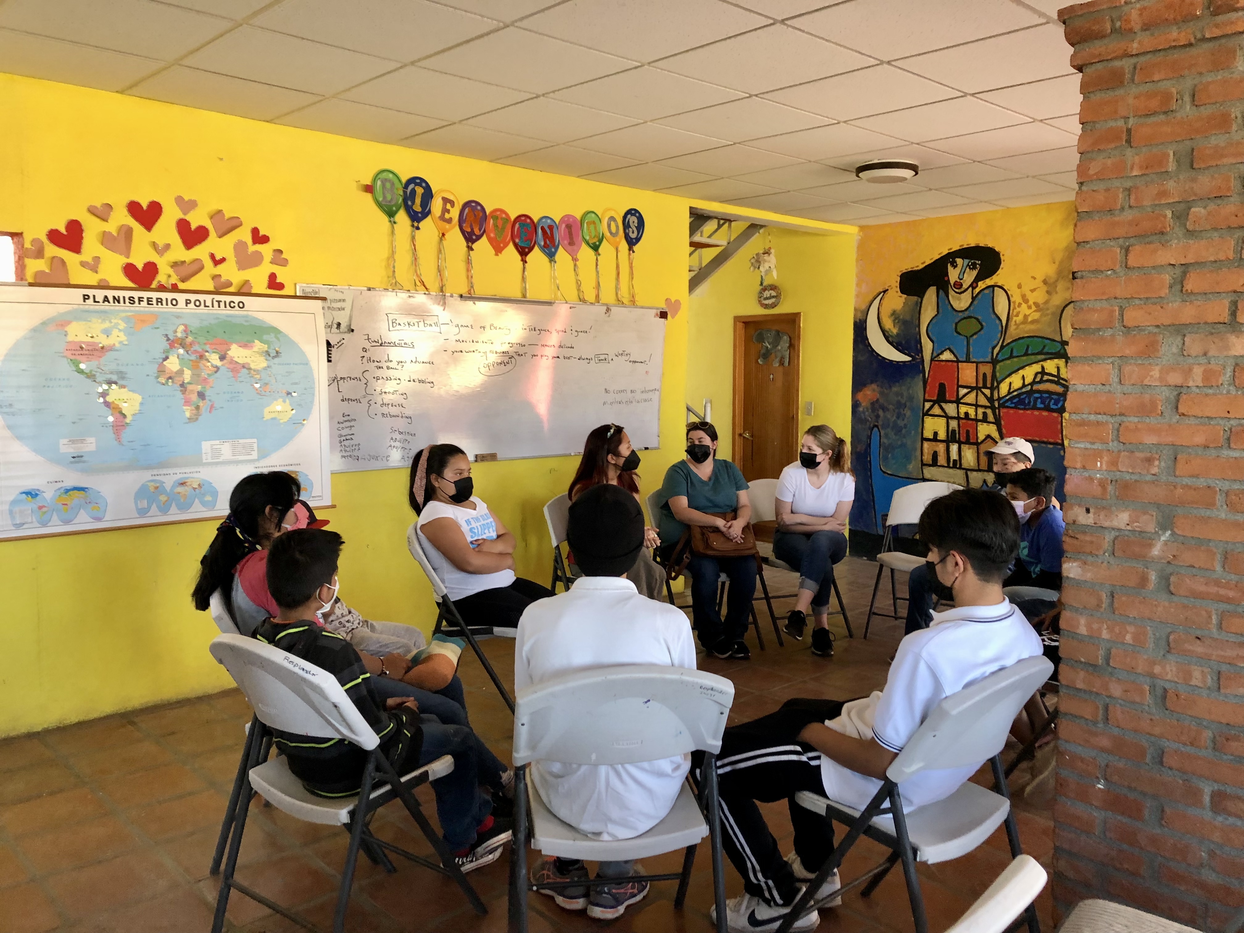 Salem State Univesity education students visit a classroom in Guanajuato Mexico