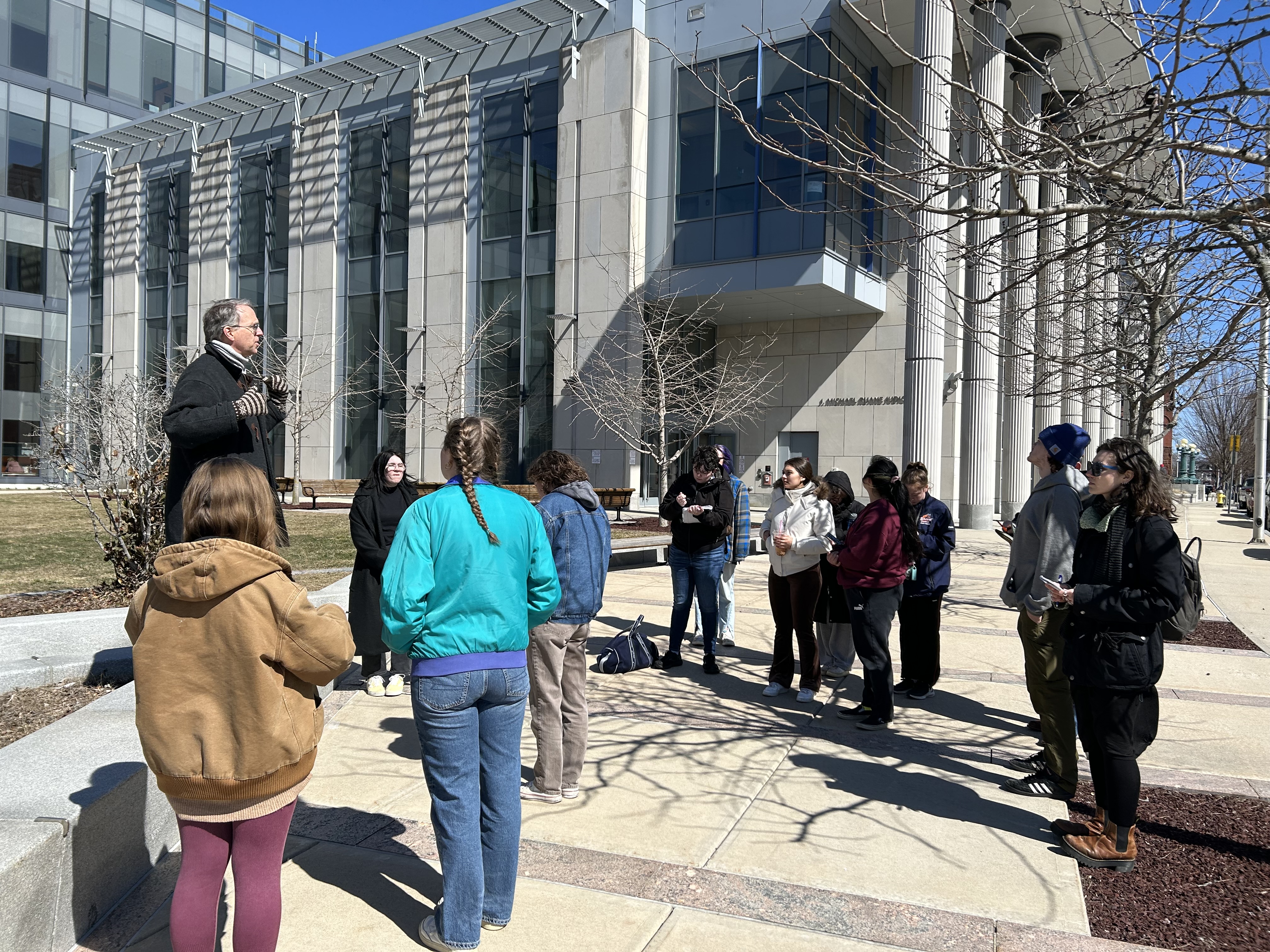 Salem City Planner Tom Daniels talks to geography and sustainability students o…